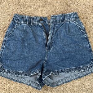 American Eagle Ruffled Shorts